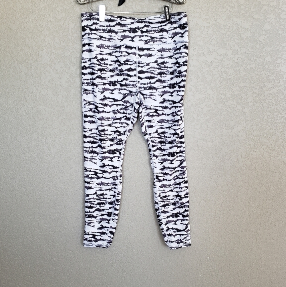 Fabletics full length leggings